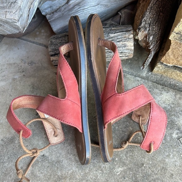 Sanuk Mariposa Yoga leather sandal with heel tie laces Sz-7. D - Picture 3 of 13
